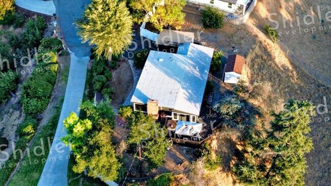 Building Photo - The Bridge House - 2 Bed 1 Bath with Uncompromising Views