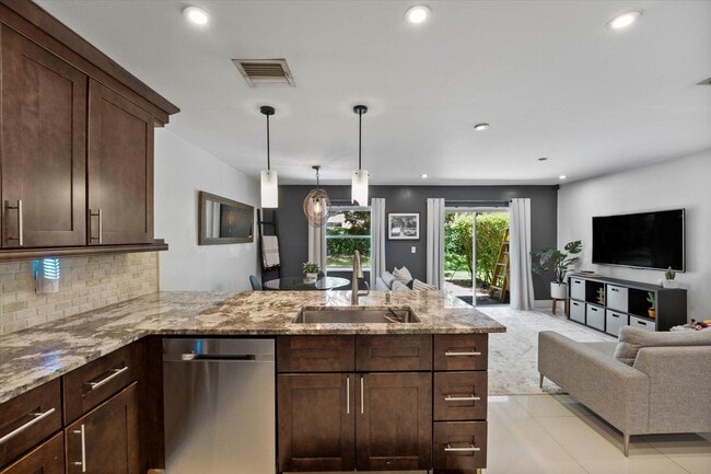 Building Photo - 6960 Mill Brook Pl