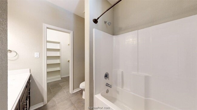 Building Photo - 2025 Harvey Mitchell Pkwy S