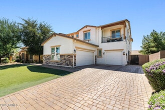 Building Photo - 3615 E Cassia Ln