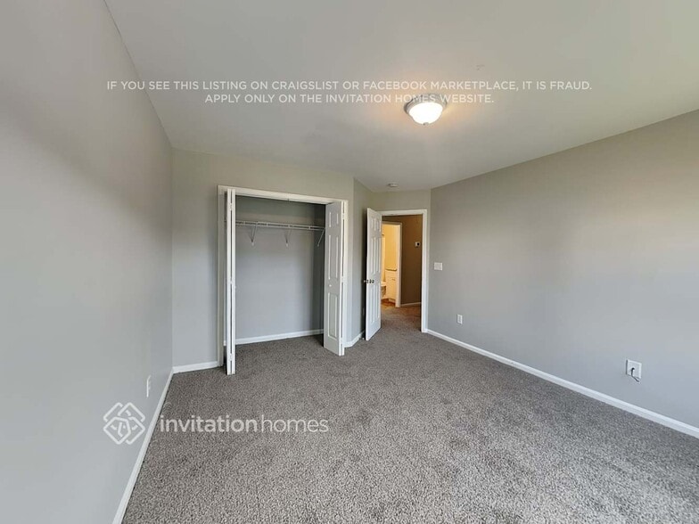 Building Photo - 217 Stone Moss Ln