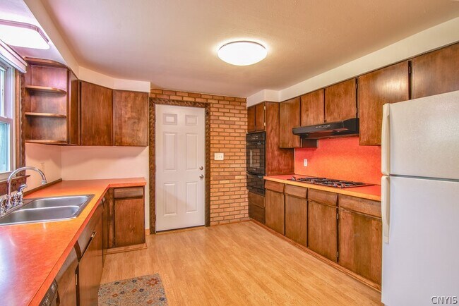 Building Photo - 311 Swansea Ave