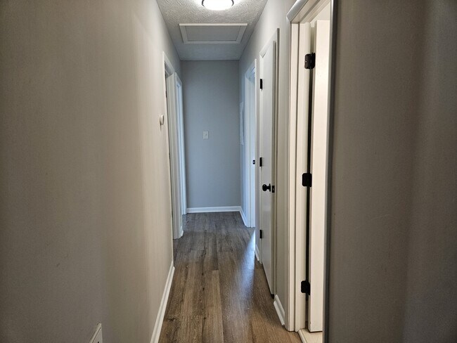 Building Photo - 309 Murray Fork Dr