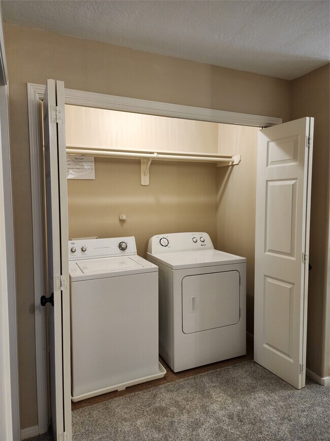 Building Photo - 8006 Indian Desert Dr