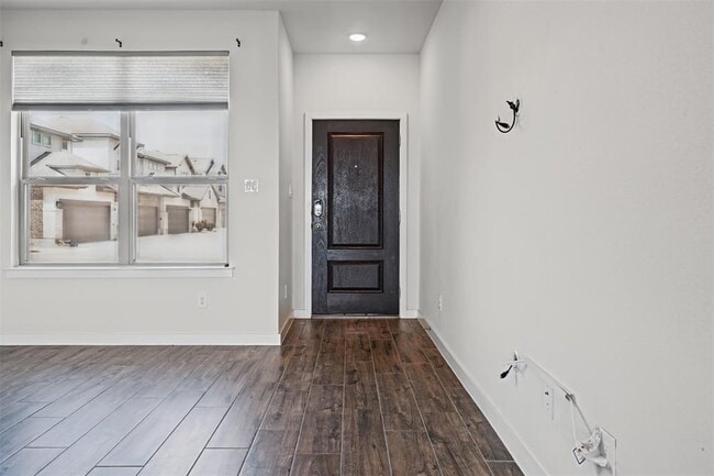 Building Photo - 2500 Forest Creek Dr