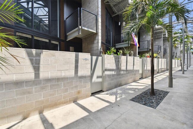 Building Photo - 217 N 12th St