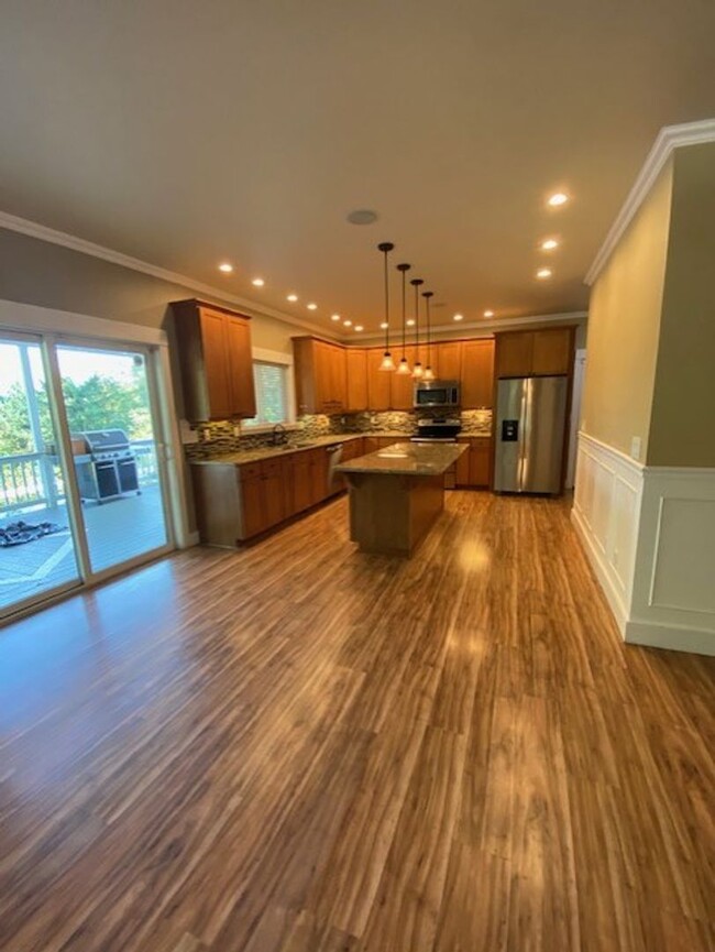 Building Photo - Charming home located in beautiful Orting!