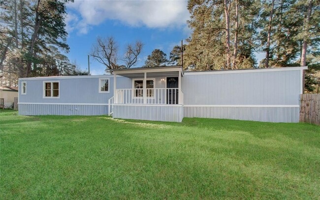 Building Photo - 13419 Commander Cir