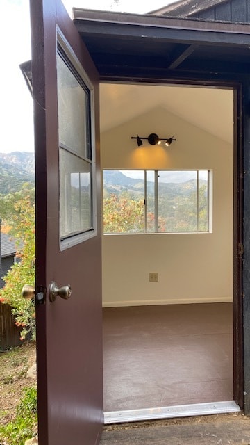 studio/office 1 - 119 Muerdago Rd