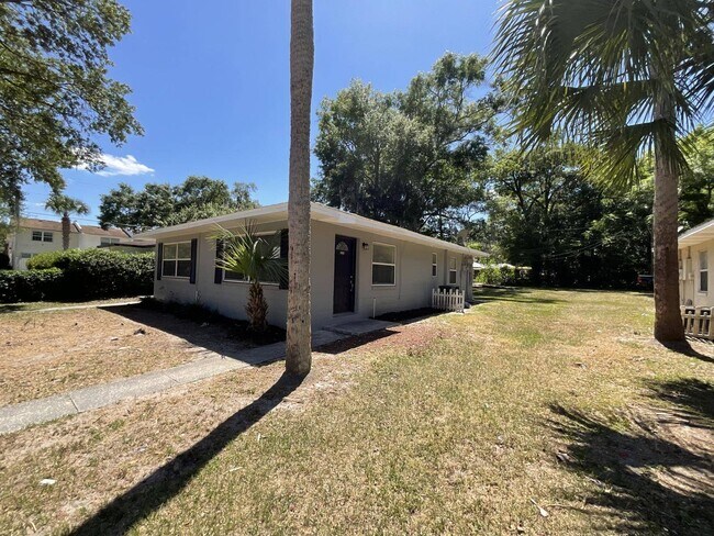 Primary Photo - 2218 S Park Ave