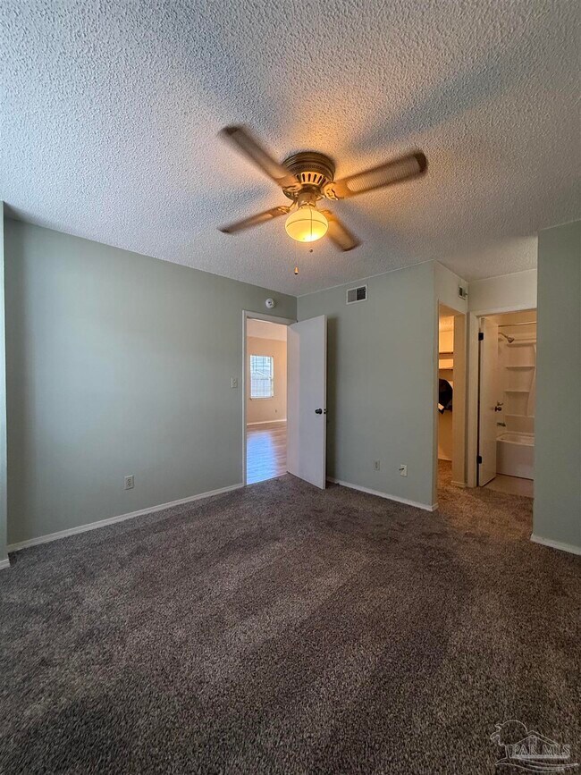 Building Photo - 3004 Cedarwood Village Ln