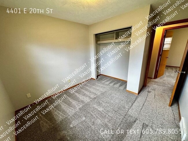 Building Photo - 4401 E 20th St