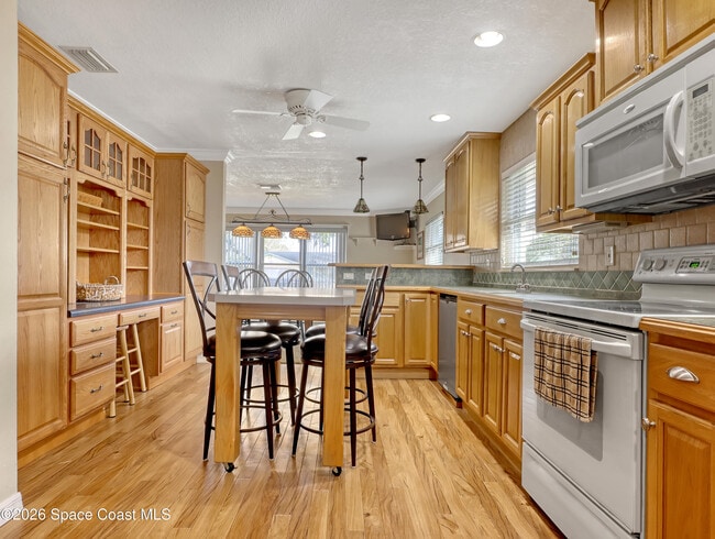 Building Photo - 4491 Longbow Dr