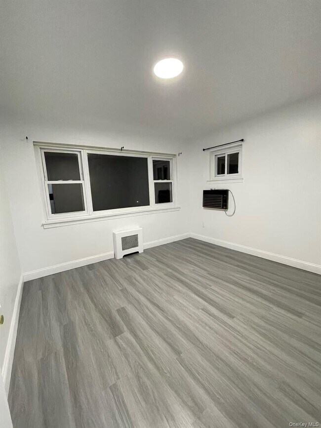 Building Photo - 198-01 56th Ave