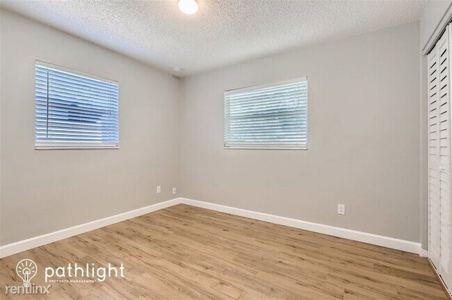 Building Photo - 3 br, 2 bath House - 6685 26Th Way N UNIT