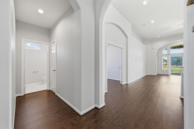 Building Photo - 6011 Watford Bend