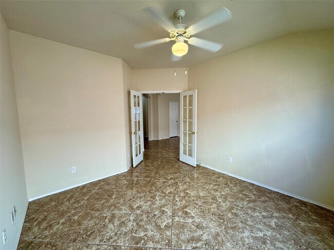 Building Photo - 8607 Sunny Gallop Dr