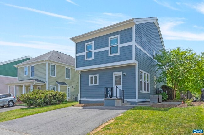 Building Photo - 8155 W End Dr