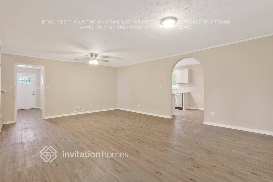 Building Photo - 3648 Fairlane Dr