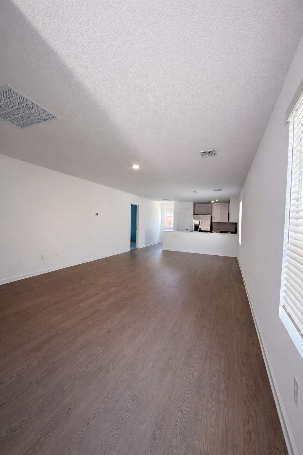 Living Room - 3013 Campeiro Ave