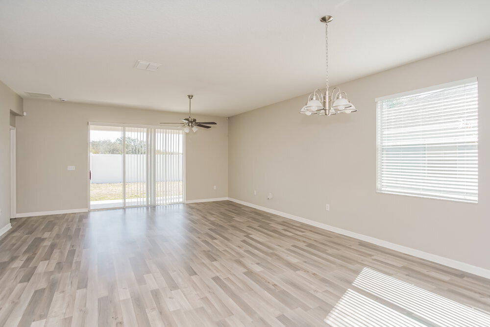 Building Photo - 1309 Oak Pond St