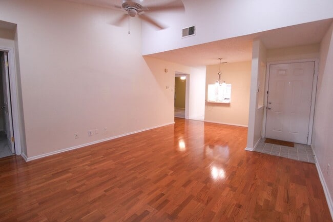 Building Photo - 13018 Heimer Rd
