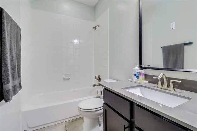 Building Photo - 4121 Berkman Dr