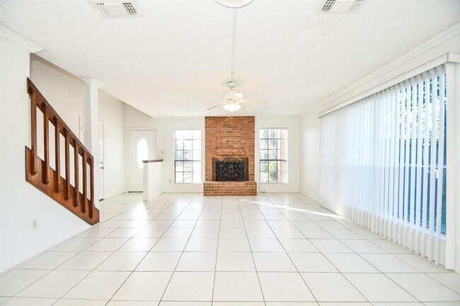 Building Photo - 12311 Grove Meadow Dr