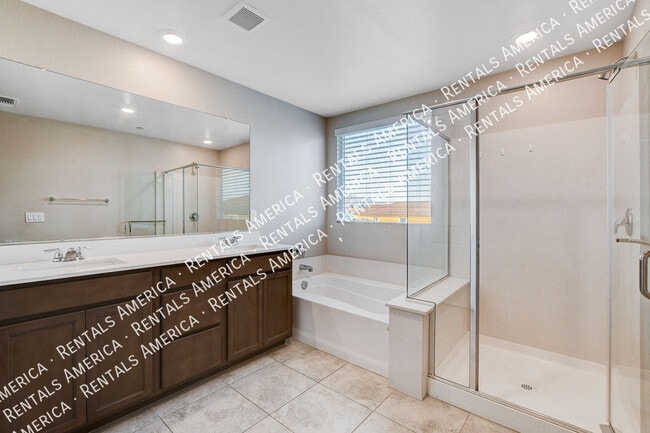 Building Photo - 6820 Calvitero St