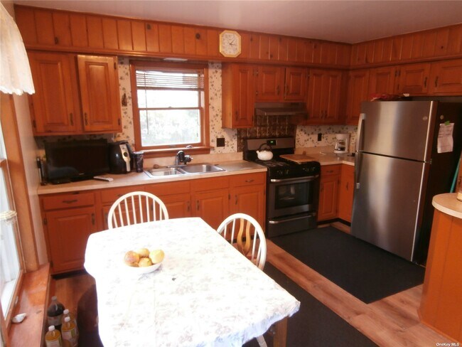 Building Photo - 1770 Stars Rd