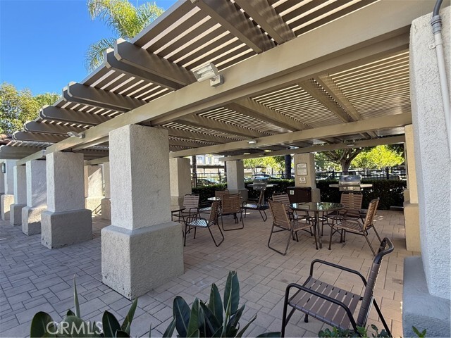 Building Photo - 4 Vía Ermitas