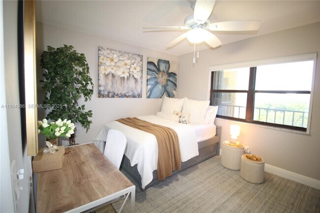 Building Photo - 7370 S Ocean Dr