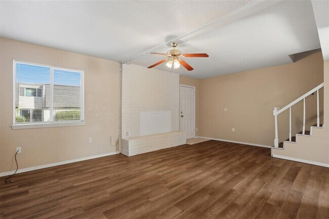 Building Photo - 1628 Claudia Dr
