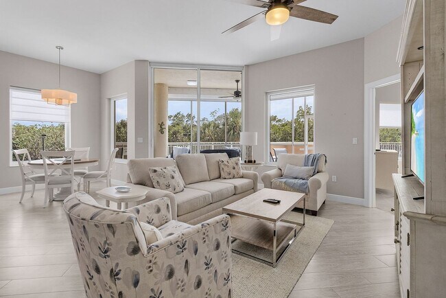 Building Photo - SPECTACULAR CUSTOM DESIGNED REMODELED 3 BR, 2 BTH