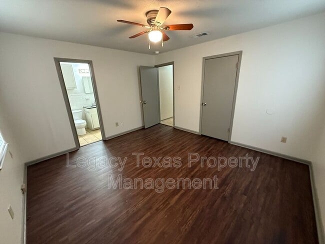 Building Photo - 1607 McAnear St