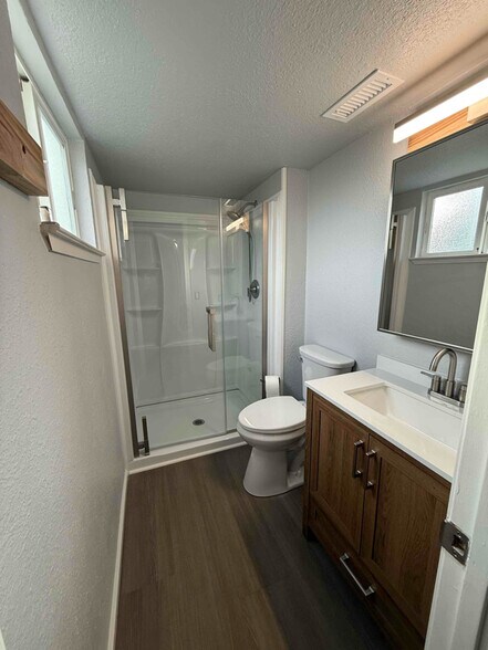 Building Photo - 7918 Blazingwood Dr