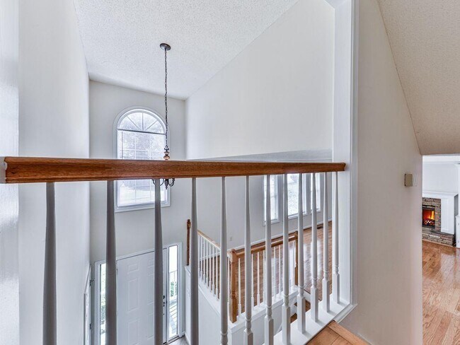 Building Photo - 3007 Clove Tree Ln