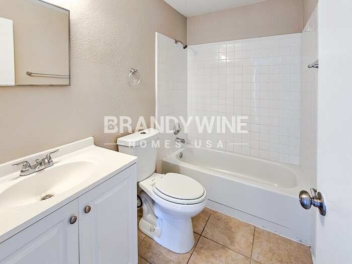 Building Photo - 14024 Arbor Knoll Cir