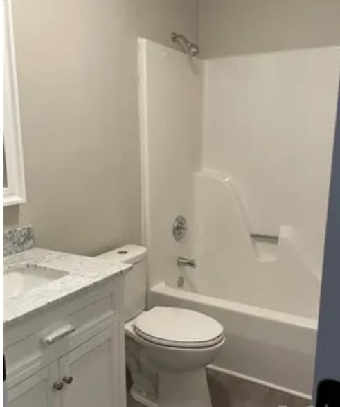 Building Photo - 60 Southbrook Dr