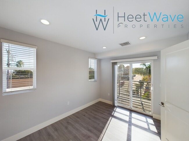 Building Photo - REZKO - E Street