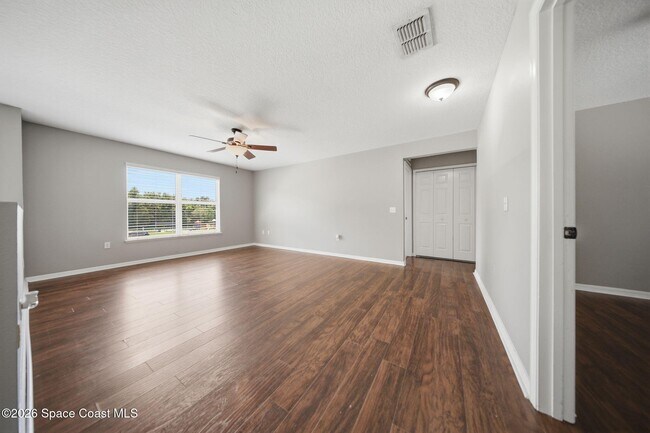 Building Photo - 1116 Myrtle Lake View Dr