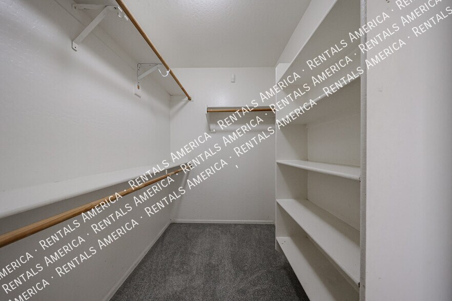 Building Photo - 3955 E Blue Sage Ct