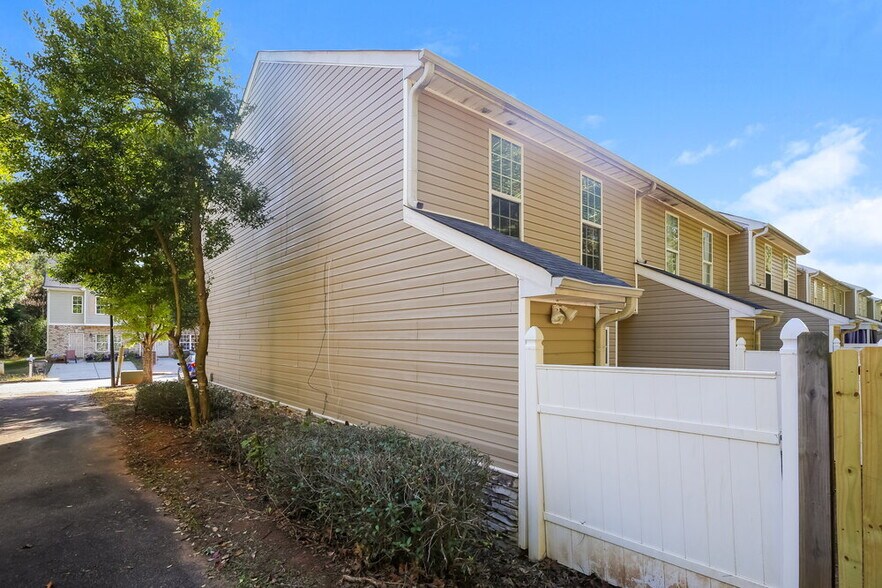 Building Photo - 4059 Browne Ct