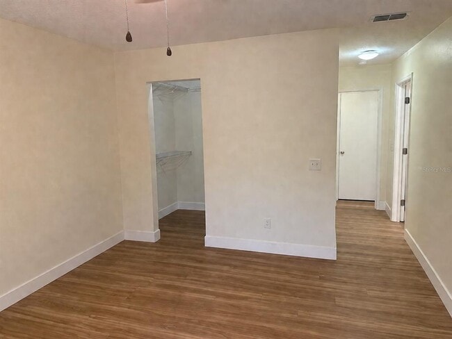 Building Photo - 5114 Gainesville Dr