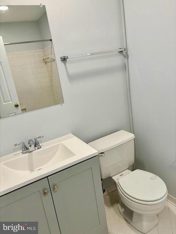 Building Photo - 6803 Wild Rose Ct