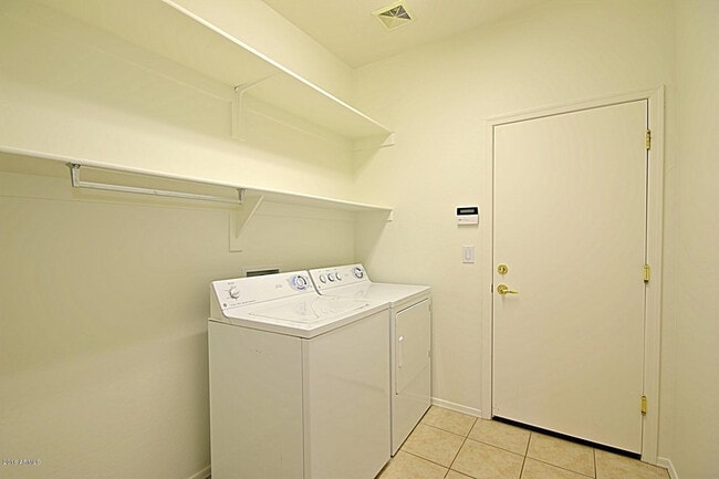 Building Photo - 41440 N Bent Creek Way