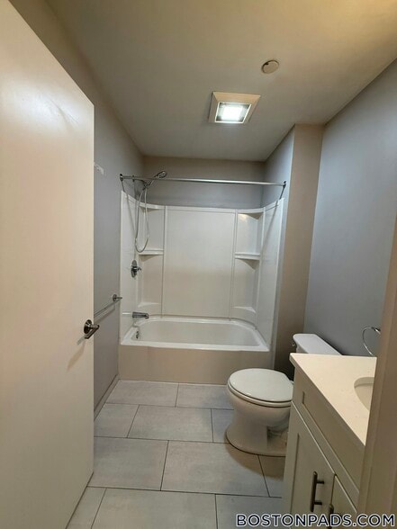 Building Photo - 23 Central Ave