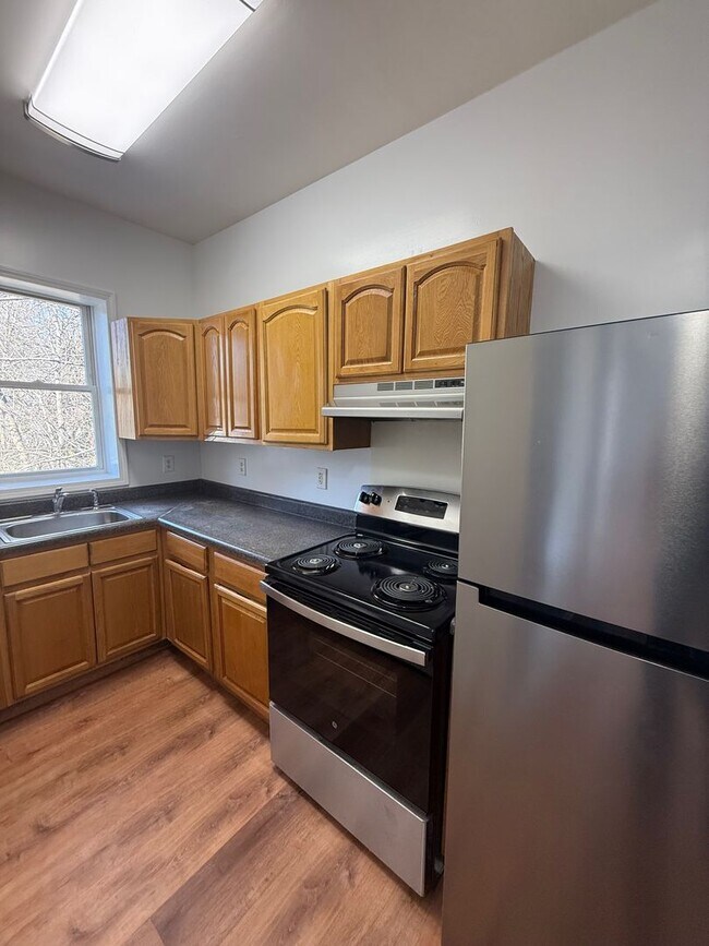 Building Photo - 232 Broadway