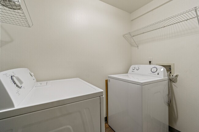 Building Photo - 5001 38th Ave SW
