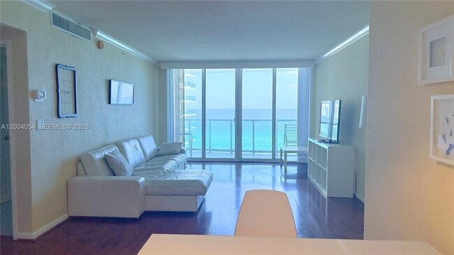 Building Photo - 2501 S Ocean Dr